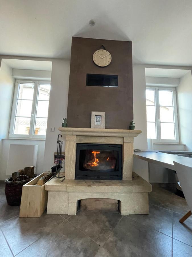 Gite De La Grenouillette Saint-Maurice-de-Satonnay Ngoại thất bức ảnh